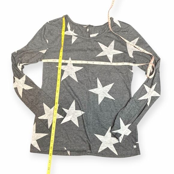 VICTORIA’S SECRET Women’s Gray White Long Sleeve Star Print Top Size Small - Picture 5 of 5